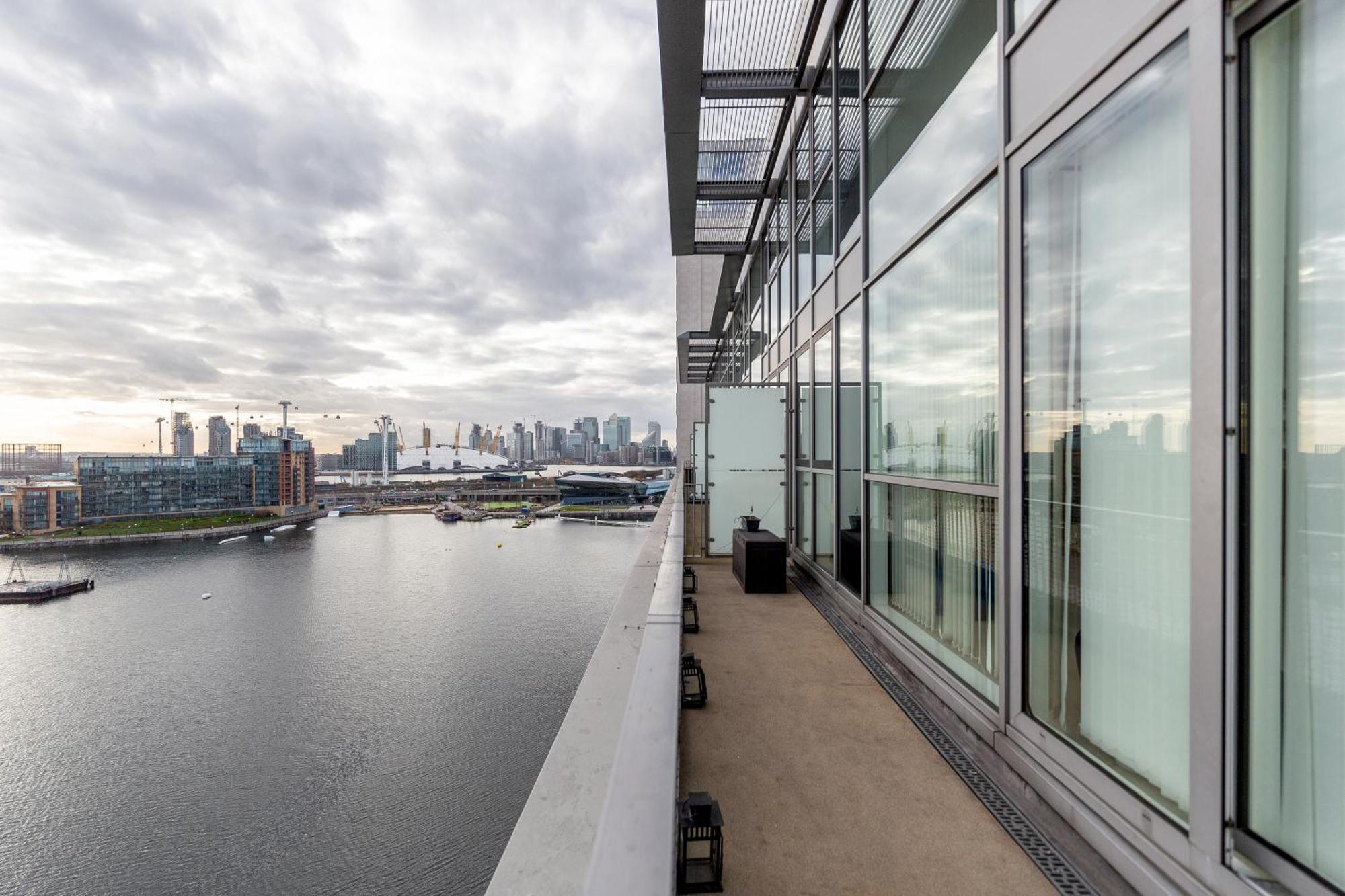 Excel Dock Apartments Londra Dış mekan fotoğraf